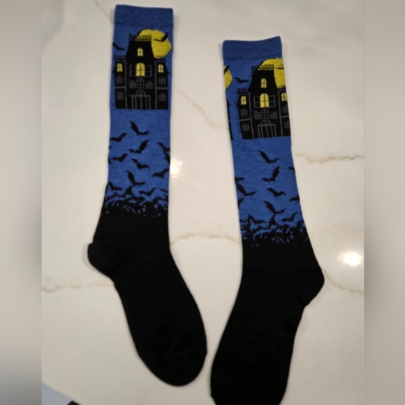 🔥SPOOKY SOCKS🔥 - Picture 5 of 5